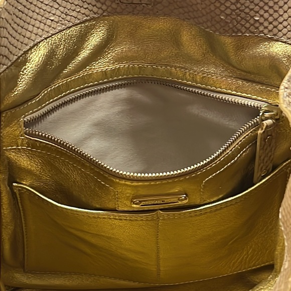 MICHAEL KORS SKORPIOS SHOPPER *Rare find - Picture 11 of 17